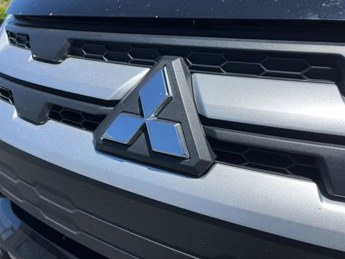 Used 2025 Mitsubishi Outlander Sport AWD image 26