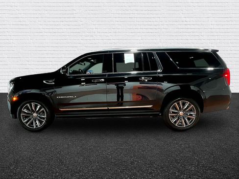 Used 2023 GMC Yukon XL Denali AWD/4WD image 4