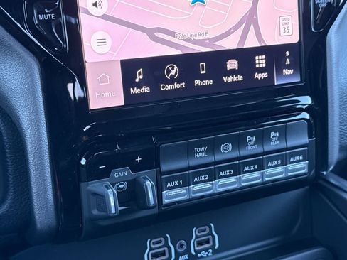 New 2026 RAM 3500 Big Horn AWD/4WD image 21