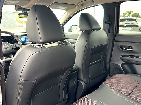 New 2026 Nissan Kicks SR FWD image 14