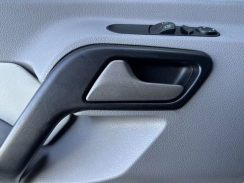 Used 2016 Mercedes-Benz Sprinter 3500 image 11