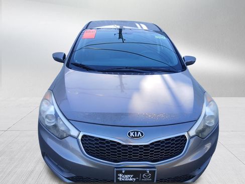 Used 2016 Kia Forte LX w/ LX Popular Plus Package image 3