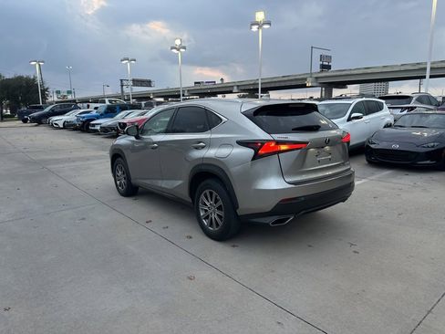 Used 2018 Lexus NX 300 FWD image 7