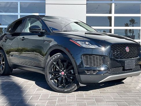 Used 2020 Jaguar E-PACE SE image 3