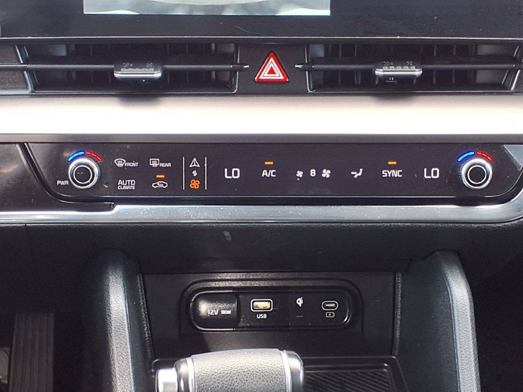 Certified 2024 Kia Sportage EX FWD image 16