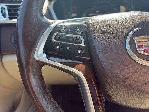 Used 2016 Cadillac SRX Premium FWD image 19