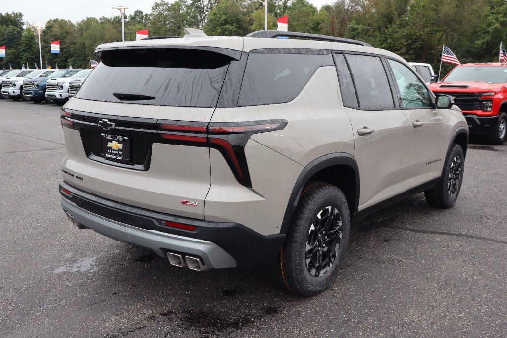 New 2027 Chevrolet Traverse Z71 w/ Enhanced Driving Package AWD/4WD image 36