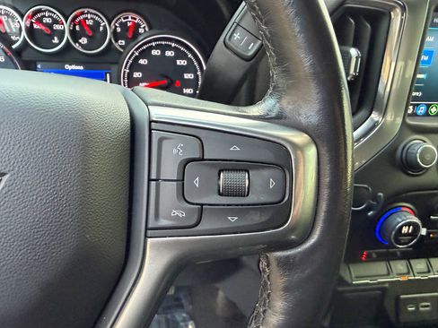 Used 2022 Chevrolet Silverado 1500 LT w/ Bed Protection Package image 26