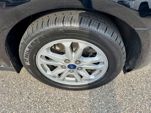 Used 2020 Ford Transit Connect XLT image 36