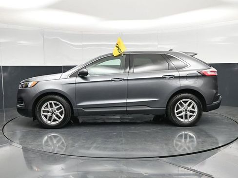 Used 2024 Ford Edge SEL AWD/4WD image 9