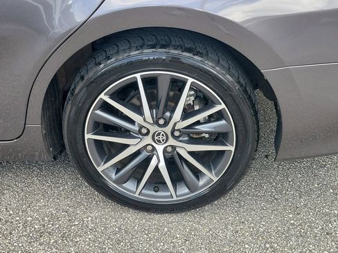 Used 2023 Toyota Camry XLE FWD image 5