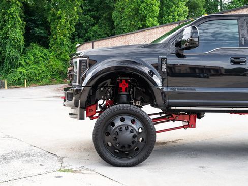 Used 2019 Ford F450 Platinum w/ Platinum Ultimate Package AWD/4WD image 2