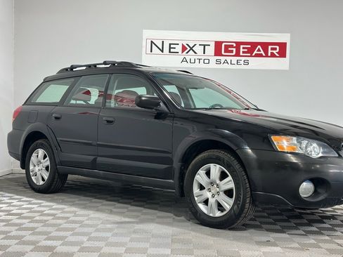 Used 2005 Subaru Outback 2.5i image 2