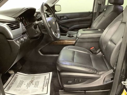 Used 2019 Chevrolet Tahoe LT image 12