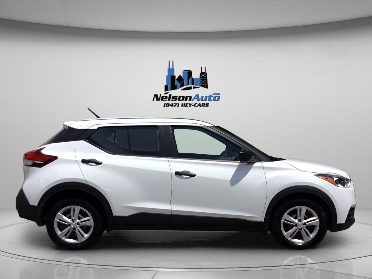 Used 2020 Nissan Kicks S FWD image 3