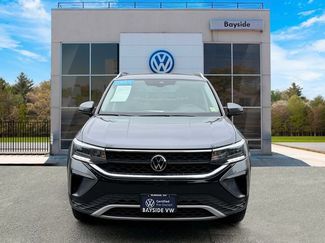 Certified 2023 Volkswagen Taos SE w/ Panoramic Sunroof Package AWD/4WD video 2