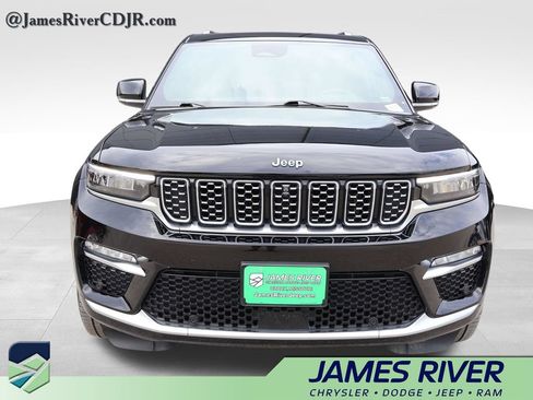 Used 2023 Jeep Grand Cherokee Summit w/ Luxury Tech Group V AWD/4WD image 7