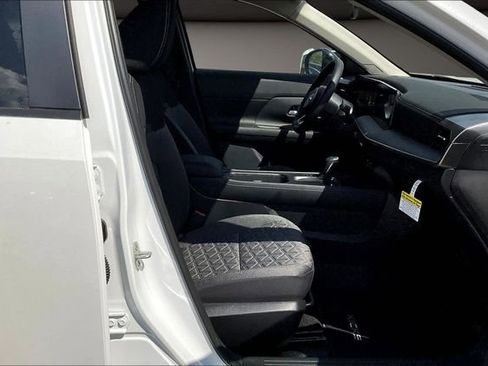 New 2026 Nissan Kicks SV w/ SV Premium Package image 10