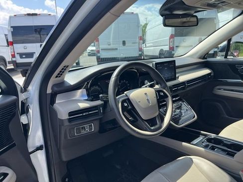 Used 2022 Lincoln Corsair AWD w/ Equipment Group 101A image 18