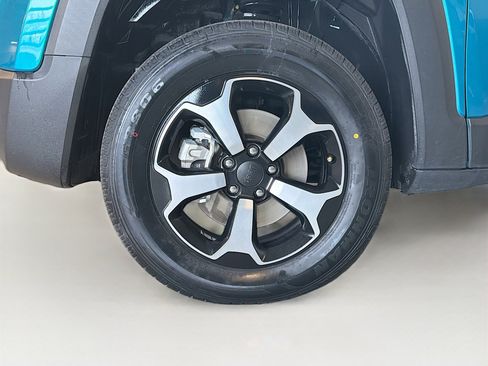 Used 2021 Jeep Renegade Trailhawk image 11