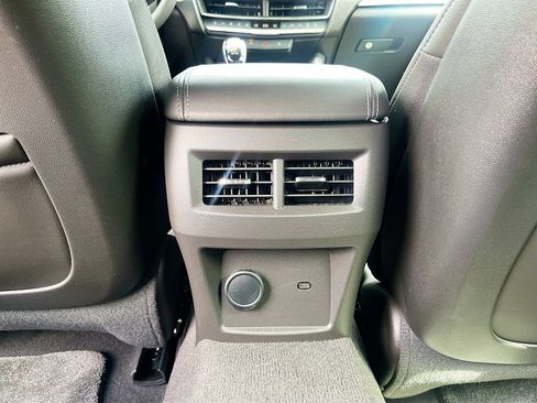 Used 2024 Cadillac CT5 Luxury RWD image 23