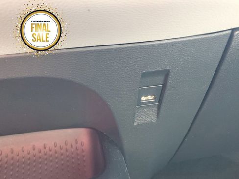 Certified 2022 Toyota Corolla L image 30