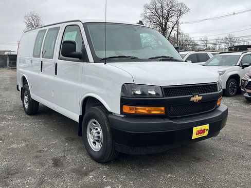 New 2025 Chevrolet Express 2500 RWD image 5
