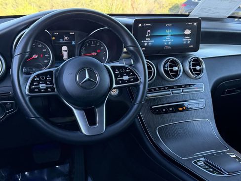 Used 2022 Mercedes-Benz GLC 300 4MATIC image 29