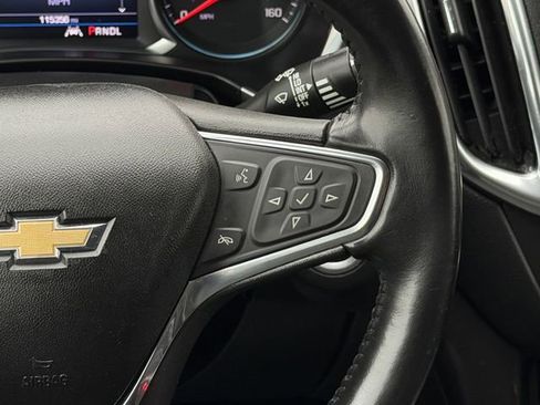 Used 2020 Chevrolet Equinox LT FWD image 14