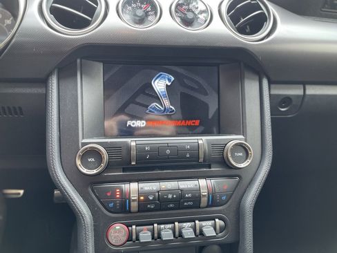 Used 2021 Ford Mustang Shelby GT500 w/ Technology Package image 15