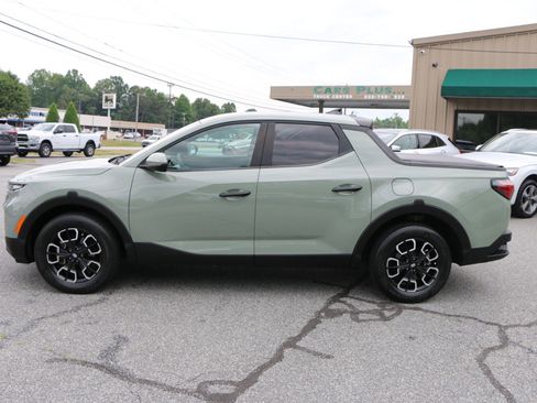 Used 2022 Hyundai Santa Cruz SEL AWD/4WD image 2