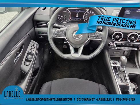 Used 2023 Nissan Sentra SV FWD image 6
