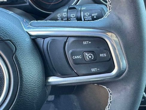 Used 2023 Jeep Wrangler Unlimited Sahara w/ Cold Weather Group AWD/4WD image 21