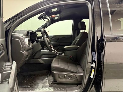 Certified 2024 Chevrolet Colorado LT w/ LT Convenience Package II image 10