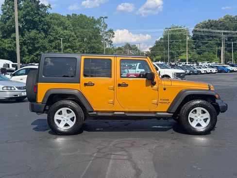Used 2014 Jeep Wrangler Unlimited Sport w/ Quick Order Package 24S AWD/4WD image 4