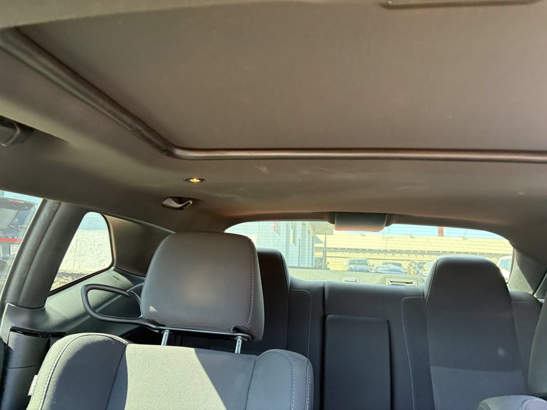 Used 2016 Dodge Challenger R/T RWD image 13