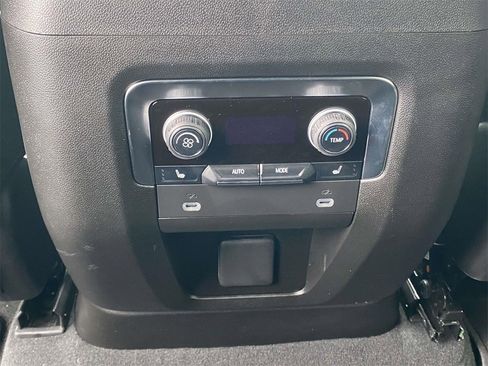 Used 2024 Chevrolet Tahoe LT w/ Luxury Package image 12