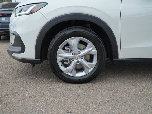 Used 2025 Honda HR-V LX image 12