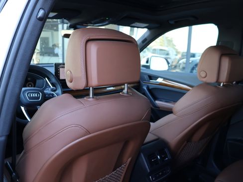 Used 2022 Audi Q5 2.0T Prestige image 18