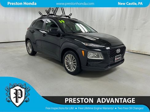 Used 2019 Hyundai Kona SEL image 1