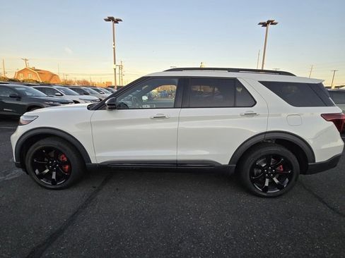 Used 2021 Ford Explorer ST w/ Equipment Group 401A image 2