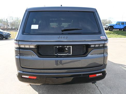 New 2026 Jeep Grand Wagoneer L Limited image 36