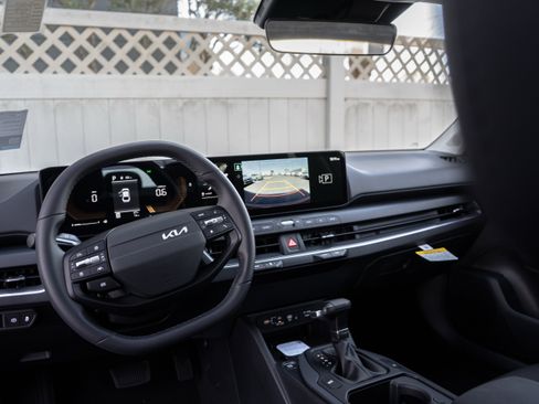 New 2026 Kia K4 EX FWD image 36