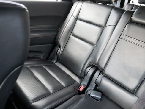 Certified 2024 Dodge Durango GT image 12