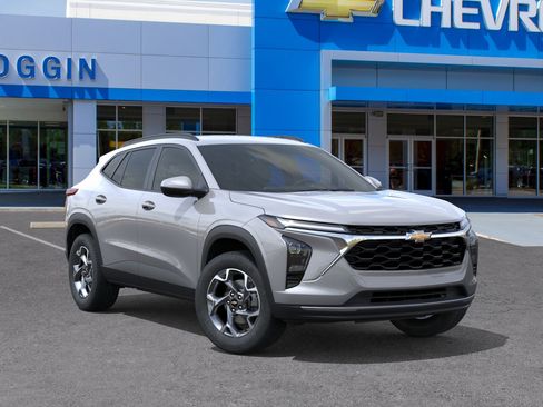 New 2026 Chevrolet Trax LT FWD image 7