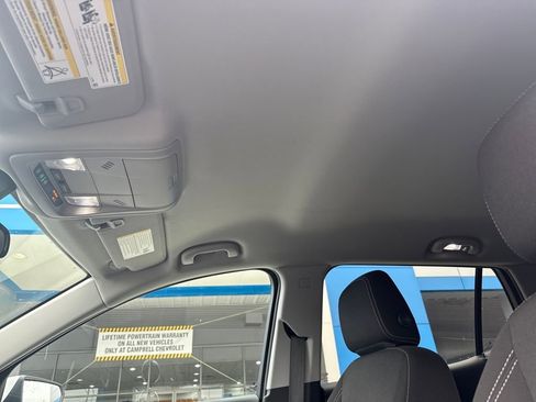 Used 2023 GMC Terrain SLE image 24