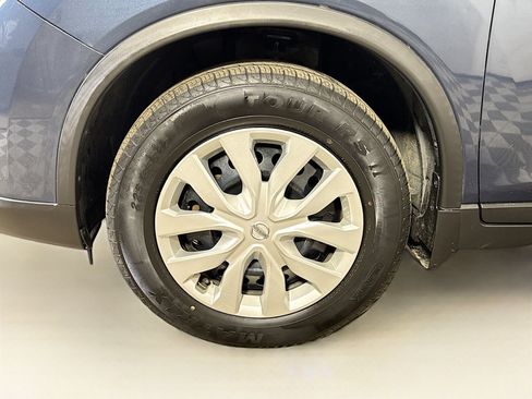 Used 2016 Nissan Rogue S image 27