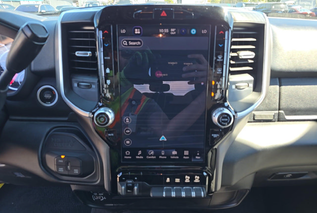 Used 2026 RAM 2500 Big Horn AWD/4WD image 4