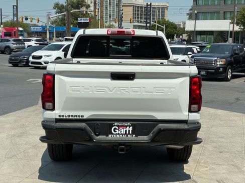 Used 2025 Chevrolet Colorado W/T w/ WT Custom Package AWD/4WD image 5