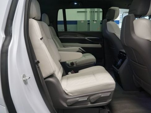 Used 2026 Cadillac Escalade IQL Sport 1 AWD/4WD image 18